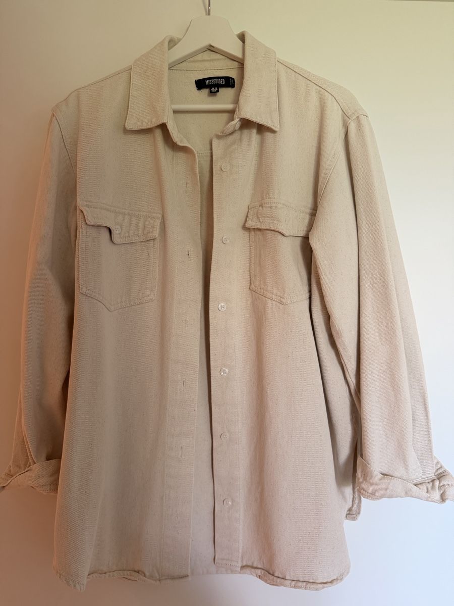Blusen: Missguided Hemdbluse, Grösse 38, neuwertig – Gebraucht aus Appenzell von Bienz