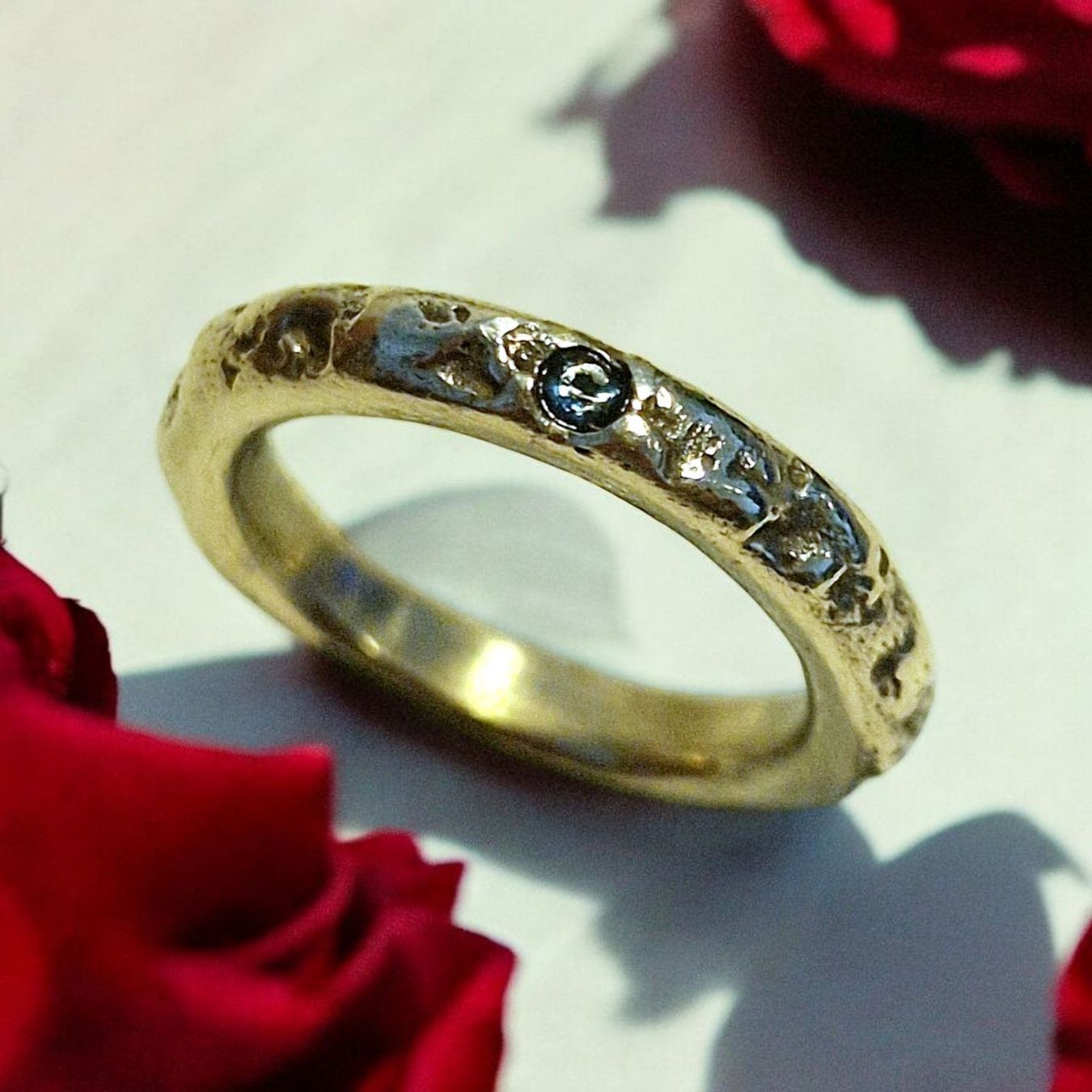Anelli: Wilder Bronzering mit blauem Topas, Ringgrösse 49,5. – Nuovo e nell'imballaggio originale da Aarau venduto da Schmuckhoehle_MD 5