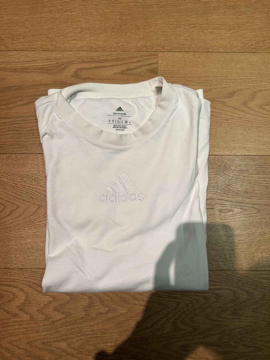 Adidas T-Shirts: Weisses Adidas T-Shirt Gr. M – Gebraucht aus Basel von Oloir 3