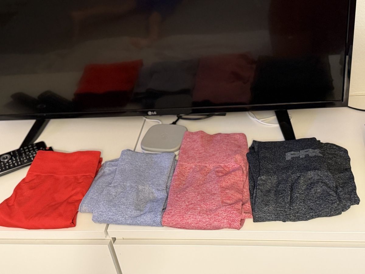 Lotti di vestiti: 4 leggins taille S, Prozis – Nuovo (secondo la descrizione) da Cordast venduto da Ancm