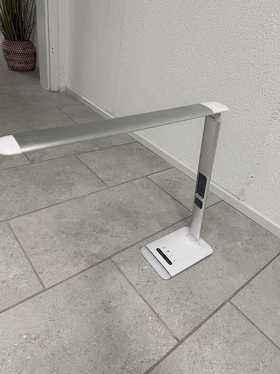 Lampade: Tisch Lampe – Usato da Niederhasli venduto da TurboDriven 2