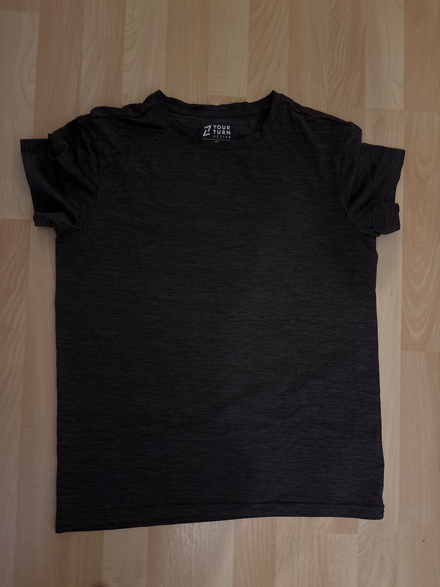 T-shirt: Sportshirt – Usato da St. Gallen venduto da sabrina_19