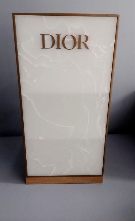 Tutte le decorazioni: Présentoir XXL Dior – Nuovo (secondo la descrizione) da Neuchatel venduto da mar_9blm 5