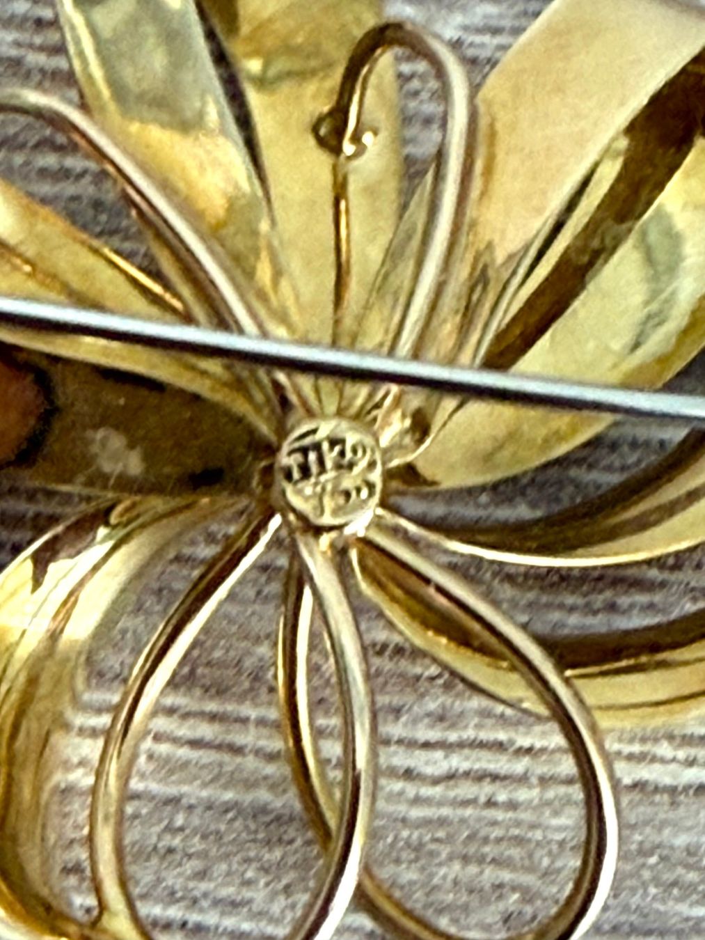 Spille & Fermagli: Brosche Gold – Usato da Frauenkappelen venduto da HDPerle 7
