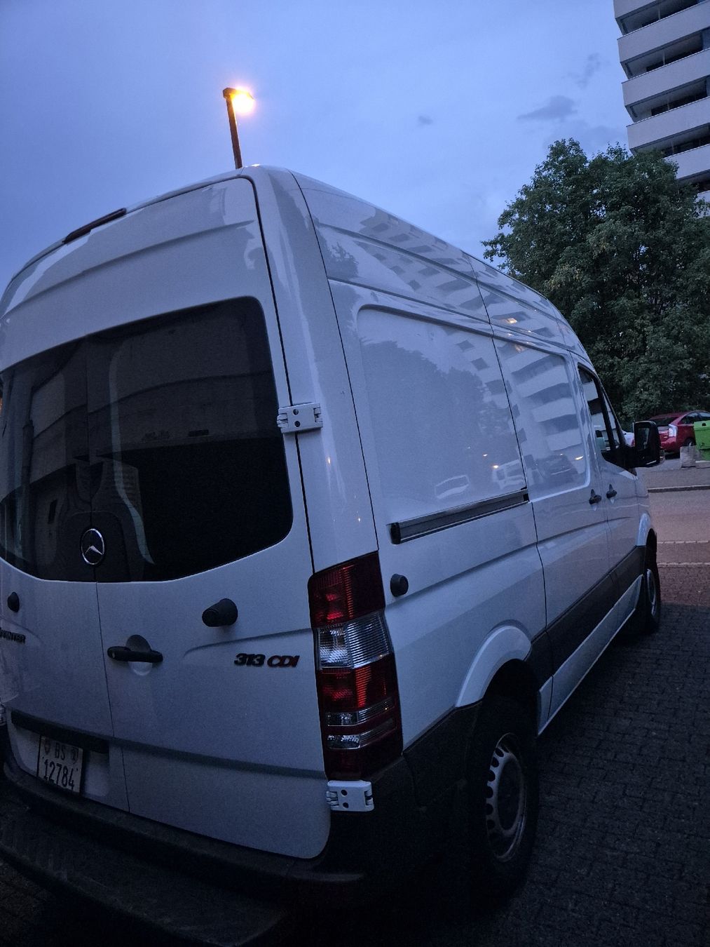 Mercedes-Benz Nutzfahrzeuge: Mercedes Benz Sprinter 313 CDI – Gebraucht aus Binningen von nik_knv5 3