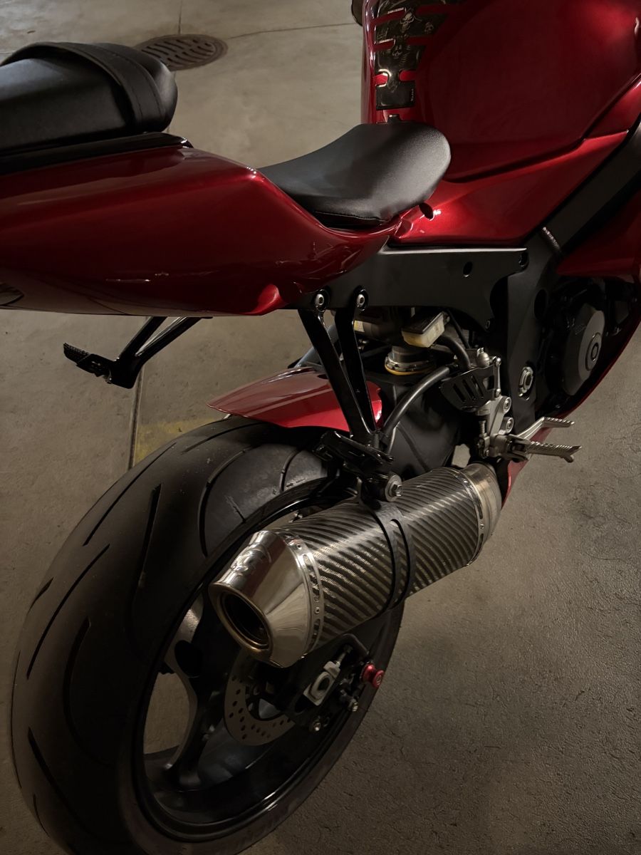 Suzuki Strada: Suzuki GSXR 1000  – Usato da Zuchwil venduto da dor_m2xk 2