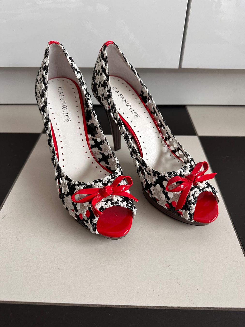 Scarpe da donna: Pumps CaféNoir – Usato da Tannay venduto da naxos66