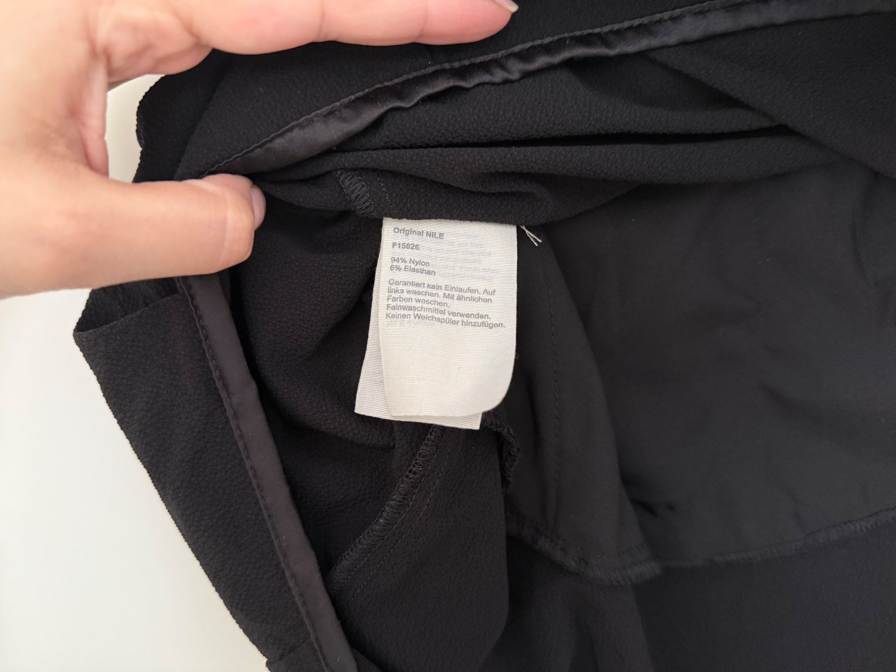 Gonne: NILE collection black skirt size L – Usato da Muzzano venduto da Sidney_3 3