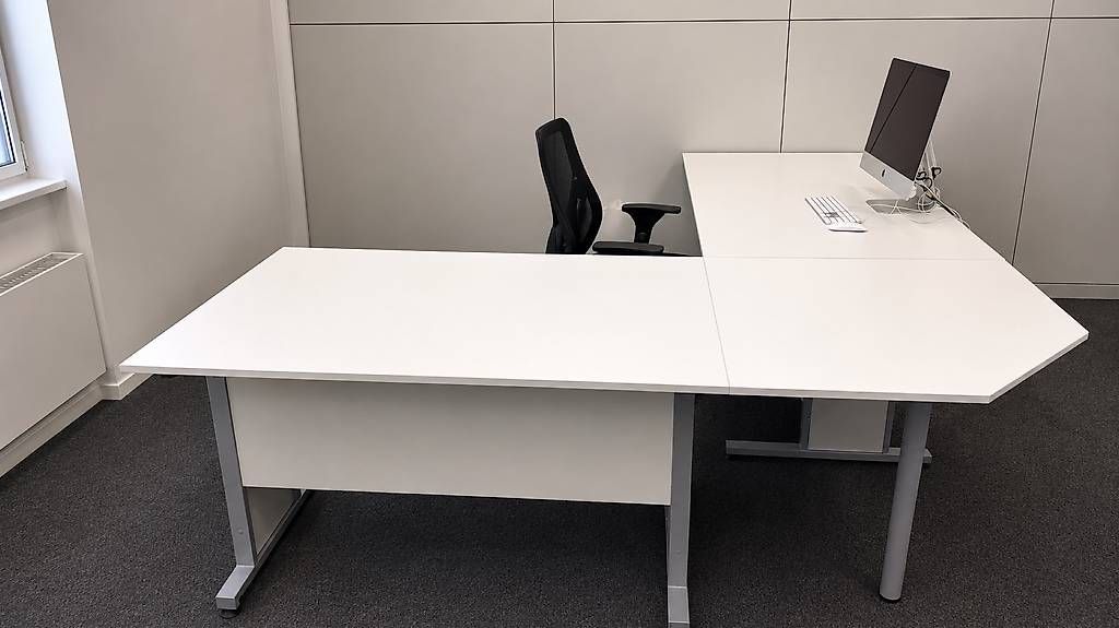 Scrivanie: Eck-Bürotisch weiss 3 Elemente – Usato da Rubigen venduto da dreamgirl