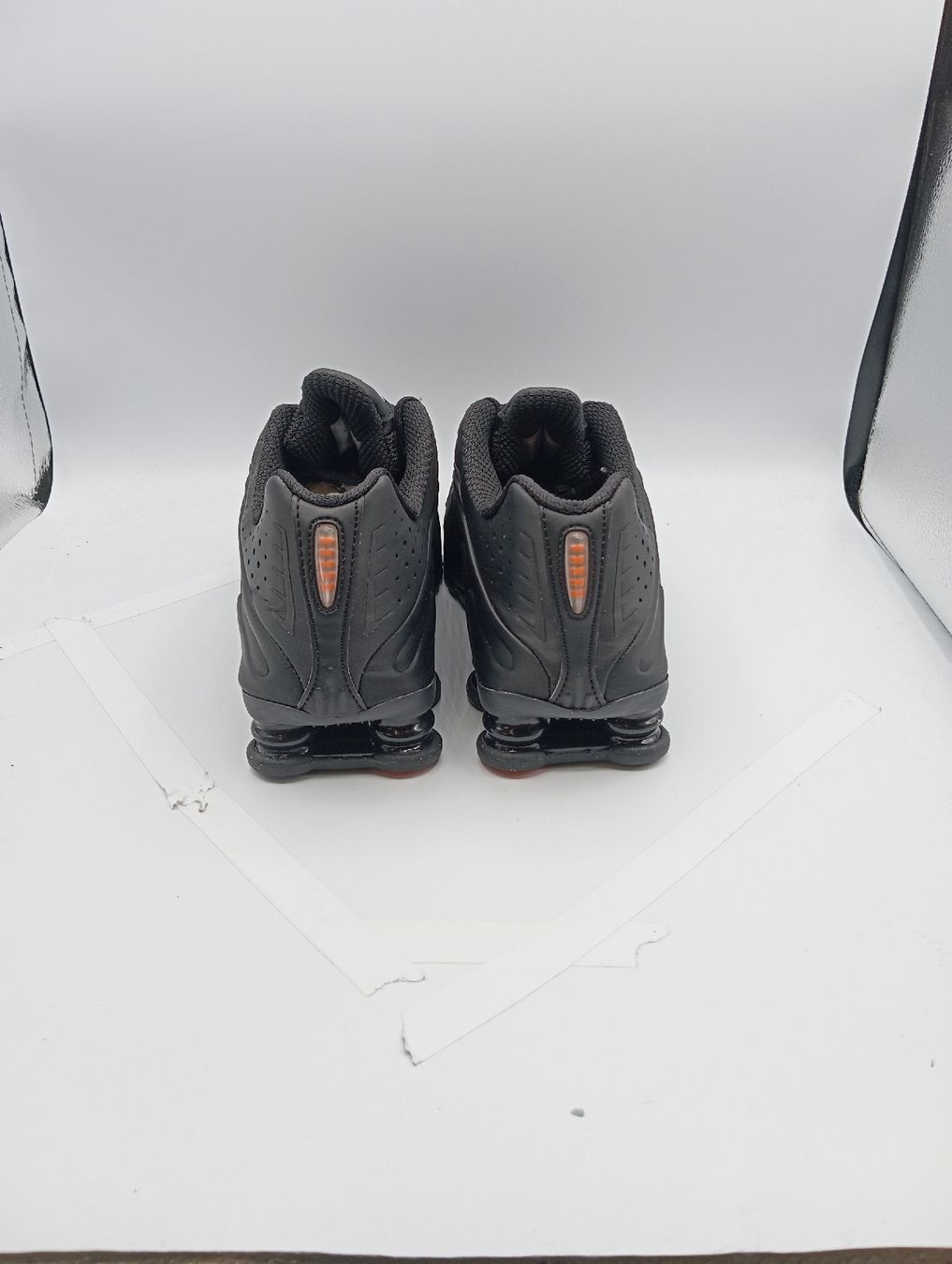 Nike Scarpe da uomo: Nike Shox R4 (EU38.5) – Nuovo e nell'imballaggio originale da Schaffhausen venduto da outlez 4