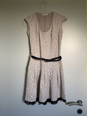Robe d'été by Pilar, dentelle & ceinture noire, taille S NEW