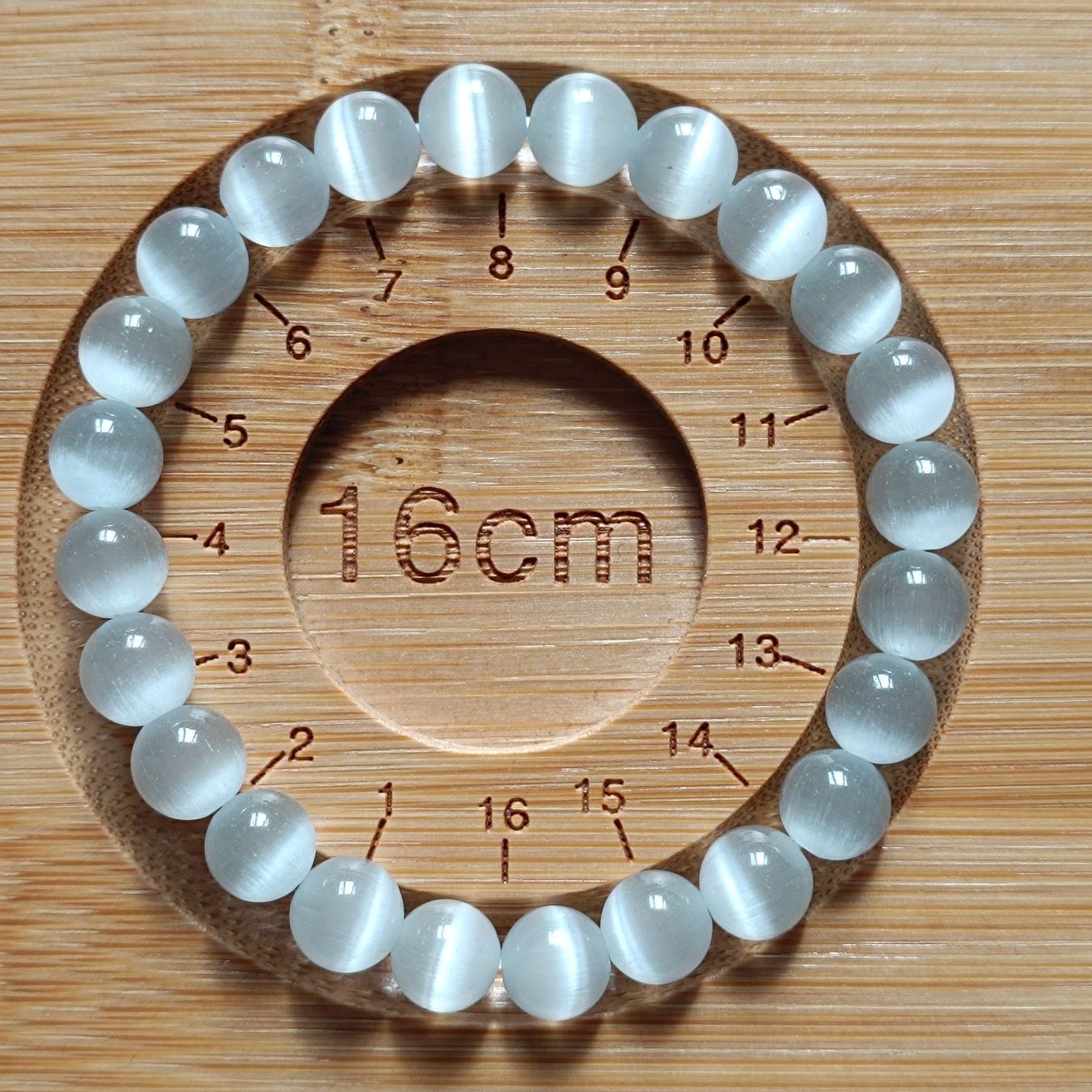 Bracciali & Braccialetti: Selenit Armband Mineralien Stein – Nuovo (secondo la descrizione) da Altdorf SH venduto da Dossenbach 1