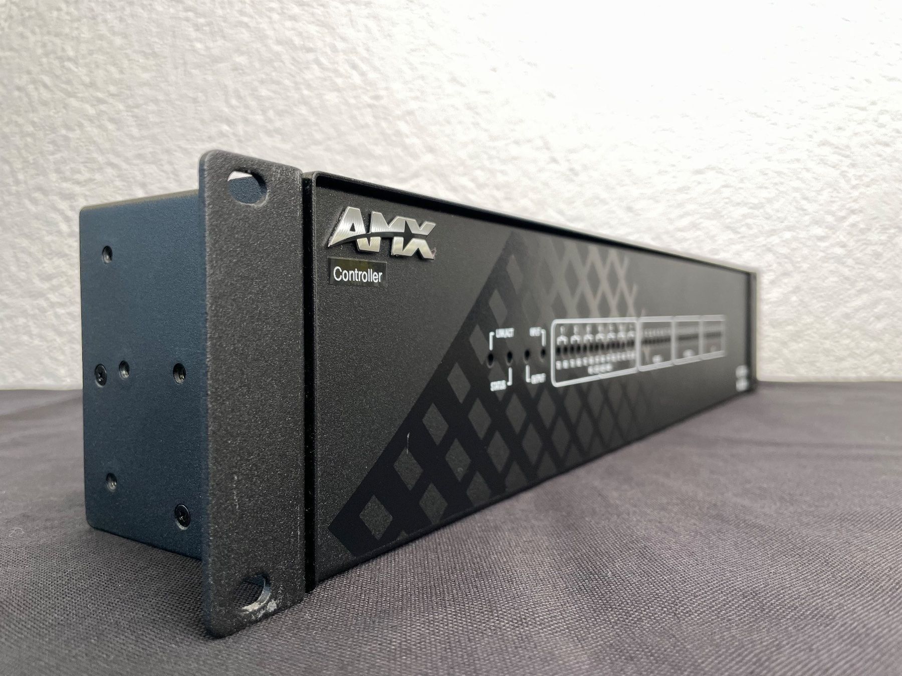 Sistema di controllo: AMX NI-3100 – Usato da Bern venduto da NIKA-SYSTEMS 1