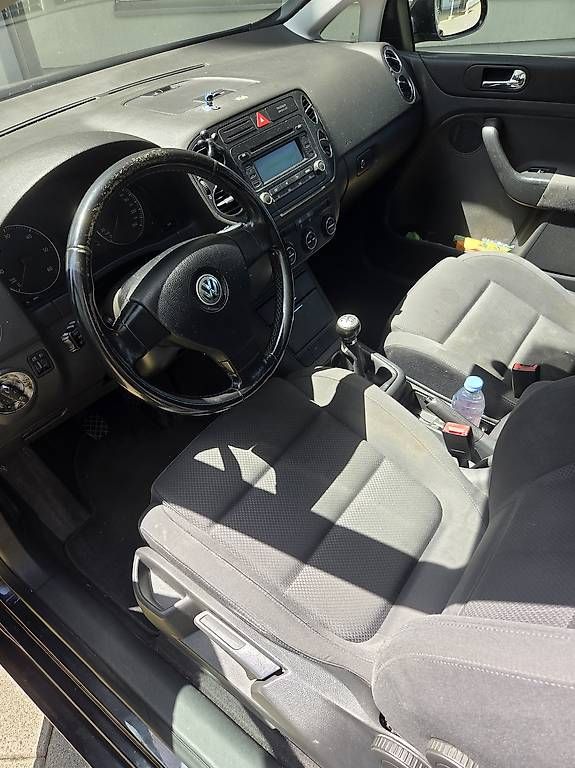 Autos: VW GOLF PLUS 2.0 TDI – D'occasion à Gisikon par egi_rr62 2