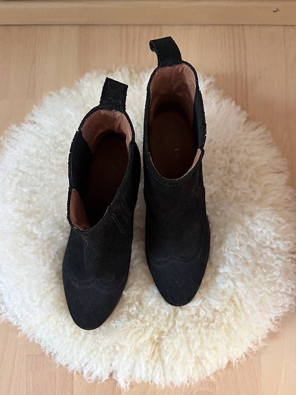 Damenschuhe: JONAK PARIS Wildleder Stiefel Gr. 39 – Gebraucht aus Wittenbach von Lenitalasirena 2