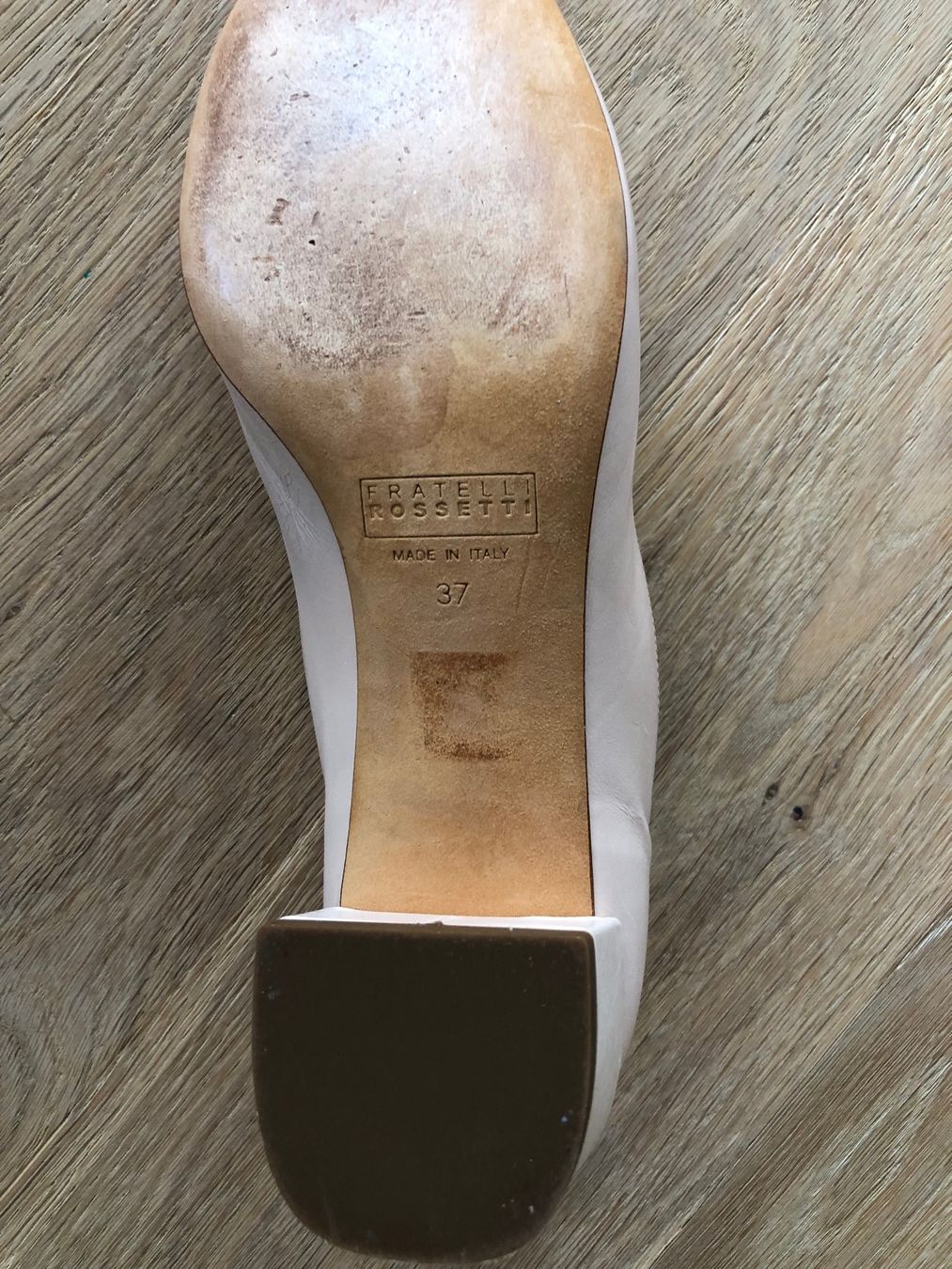 Fratelli Rossetti Chaussures femmes: Fratello Rossetti Pumps Gr. 37 – D'occasion à Adligenswil par futura0041 4