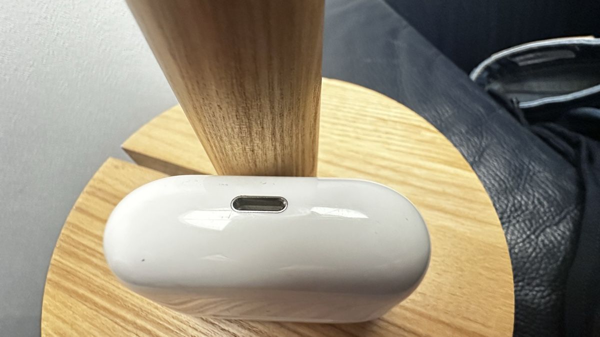 Apple Cuffie: Air Pods Pro 1.Generation / Ladecase / Mit OVP – Usato da Herzogenbuchsee venduto da TCG-High-Quality 6