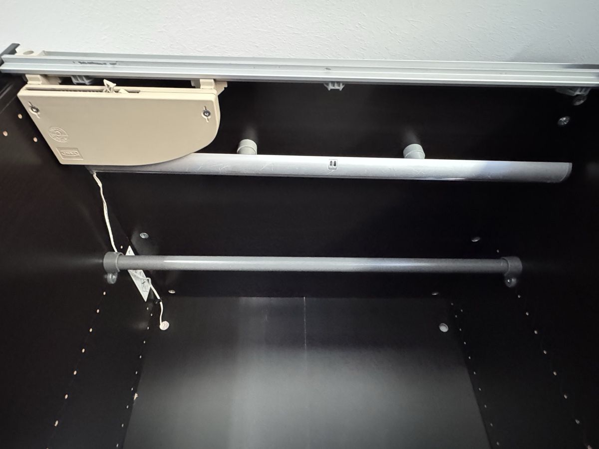 Ikea Schränke: Ikea Pax Schrank mit integrierter Licht – Gebraucht aus Wald ZH von StefaNes88 6