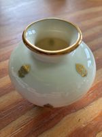Langenthal Porzellan Vase mit Golddekor - zeitlos schön