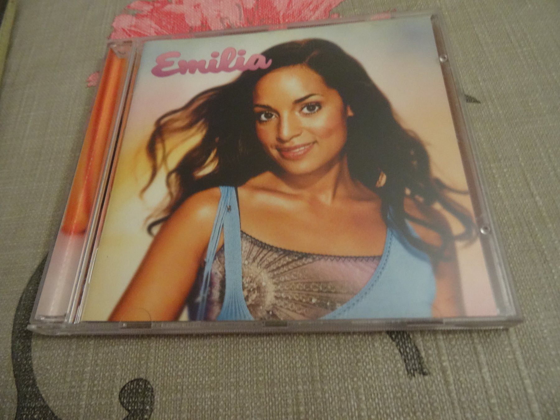 CD: Emilia - Emilia CD – Usato da Olten venduto da Disc-Ausverkauf