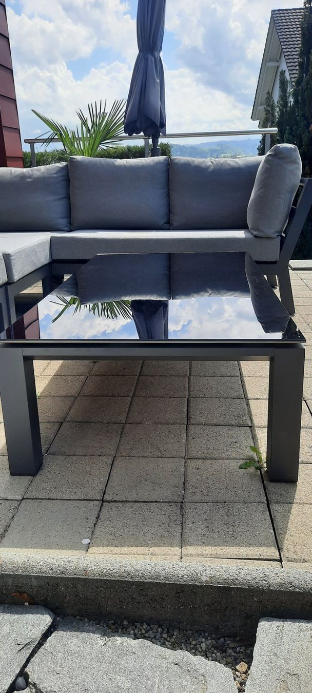 Tavoli: Outdoor Loungetisch – Usato da Egolzwil venduto da Kaufis 1