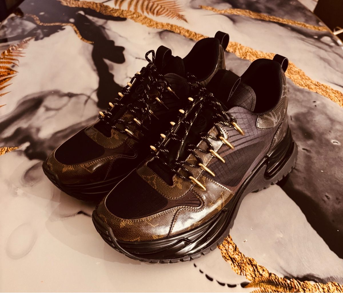 Louis Vuitton Scarpe da uomo: Men's Louis Vuitton Run Away Pulse Sneaker – Nuovo (secondo la descrizione) da Gossau SG venduto da sheewn