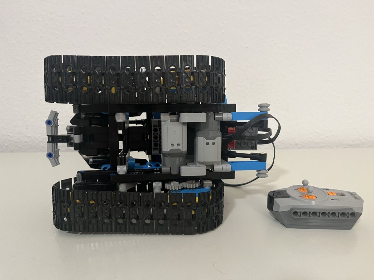 Lego Baukästen: LEGO 42095 Remote-Controlled Stunt Racer – Gebraucht aus Basel von Palchyk 4