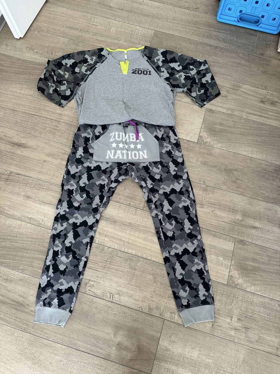 Lotti di vestiti: Zumba®️ Set – Usato da Visp venduto da lookatthis