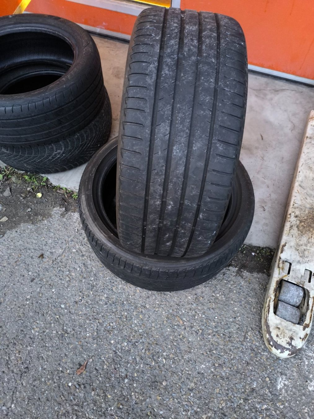Bridgestone Pneumatici & Ruote complete: 245/40R19 Bridgestone – Usato da Jona venduto da Nabobtuning