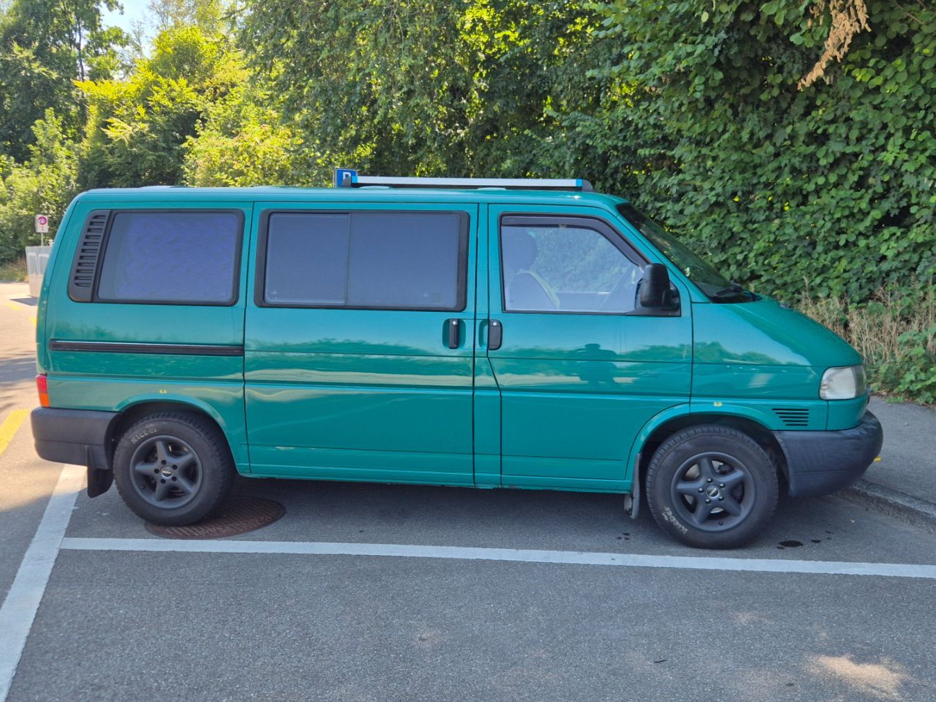 VW Autos: VW T4 Caravelle 2.5 - 7-Plätzer – Gebraucht aus Zürich von Jimmy_Blue 6