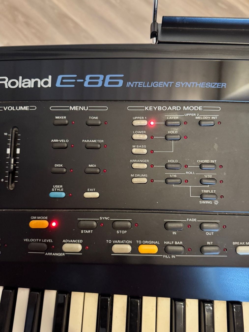 Roland Strumenti musicali: Roland E-86 Intelligent Synthesizer – Usato da Dörflingen venduto da Benz63 6