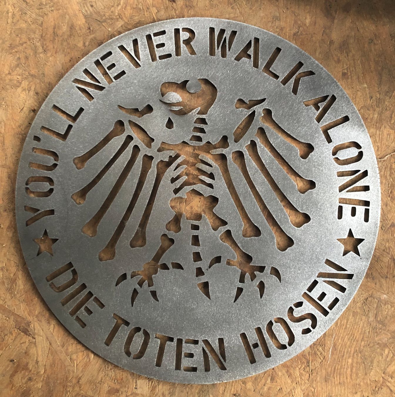Sculture & Statue: Die toten Hosen - Logo – Nuovo (secondo la descrizione) da Gelterkinden venduto da suru89