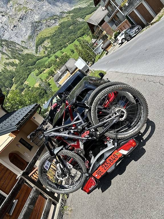 Portapacchi: Thule Velo Compact Fahrradträger – Usato da Seon venduto da jasmin010 1