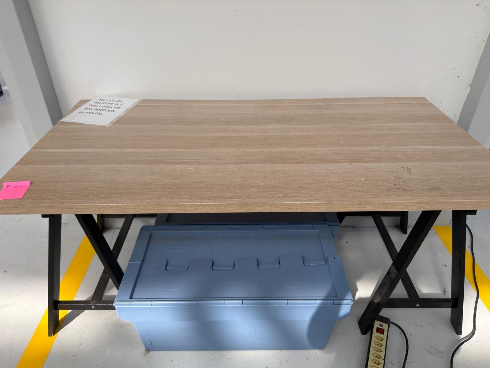Scrivanie: Divers matériels de bureau / tables – Usato da Payerne venduto da rau_s79d