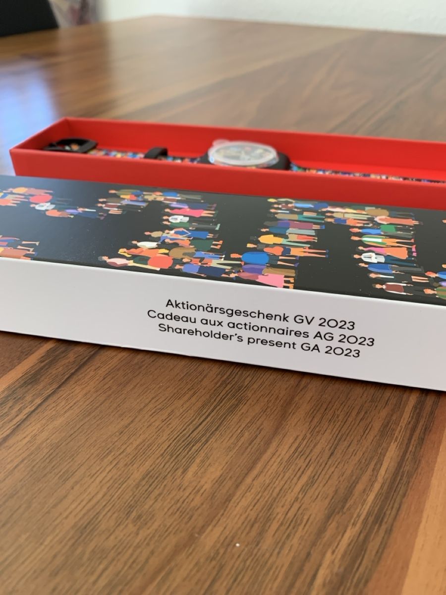 Swatch Montres: Swatch Aktionärsuhr 2023 – Neuf (Voir description) à Alpnach Dorf par dom_k2p6 1