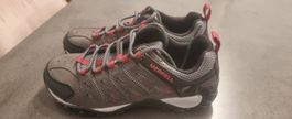 Merrell Outdoor-/Wanderschuhe Gr. 41/25,5 cm - Neu