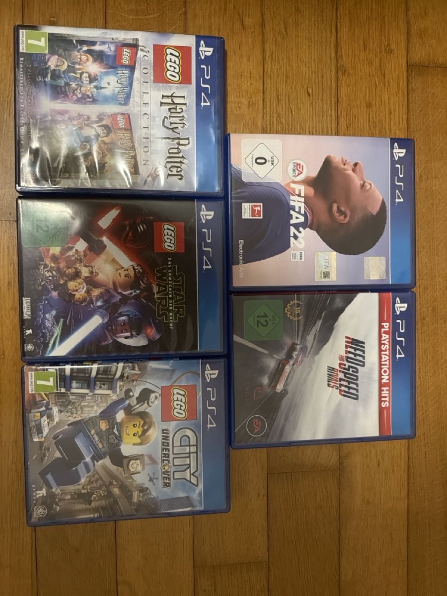 Sony Console: PS4 2 Controller und fünf Spiele – Usato da Affoltern am Albis venduto da buj_m76j 2