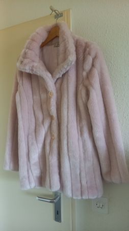 Manteau fausse fourrure rose clair taille M