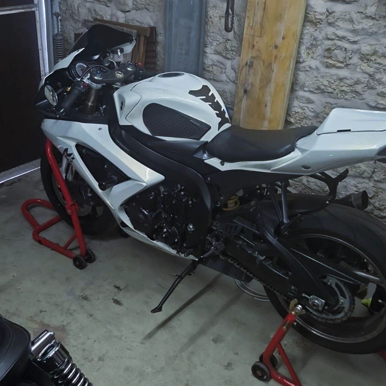 Suzuki Strada: Suzuki GSX-R 600 k9 – Usato da Reinach BL venduto da sch_r8cb 6