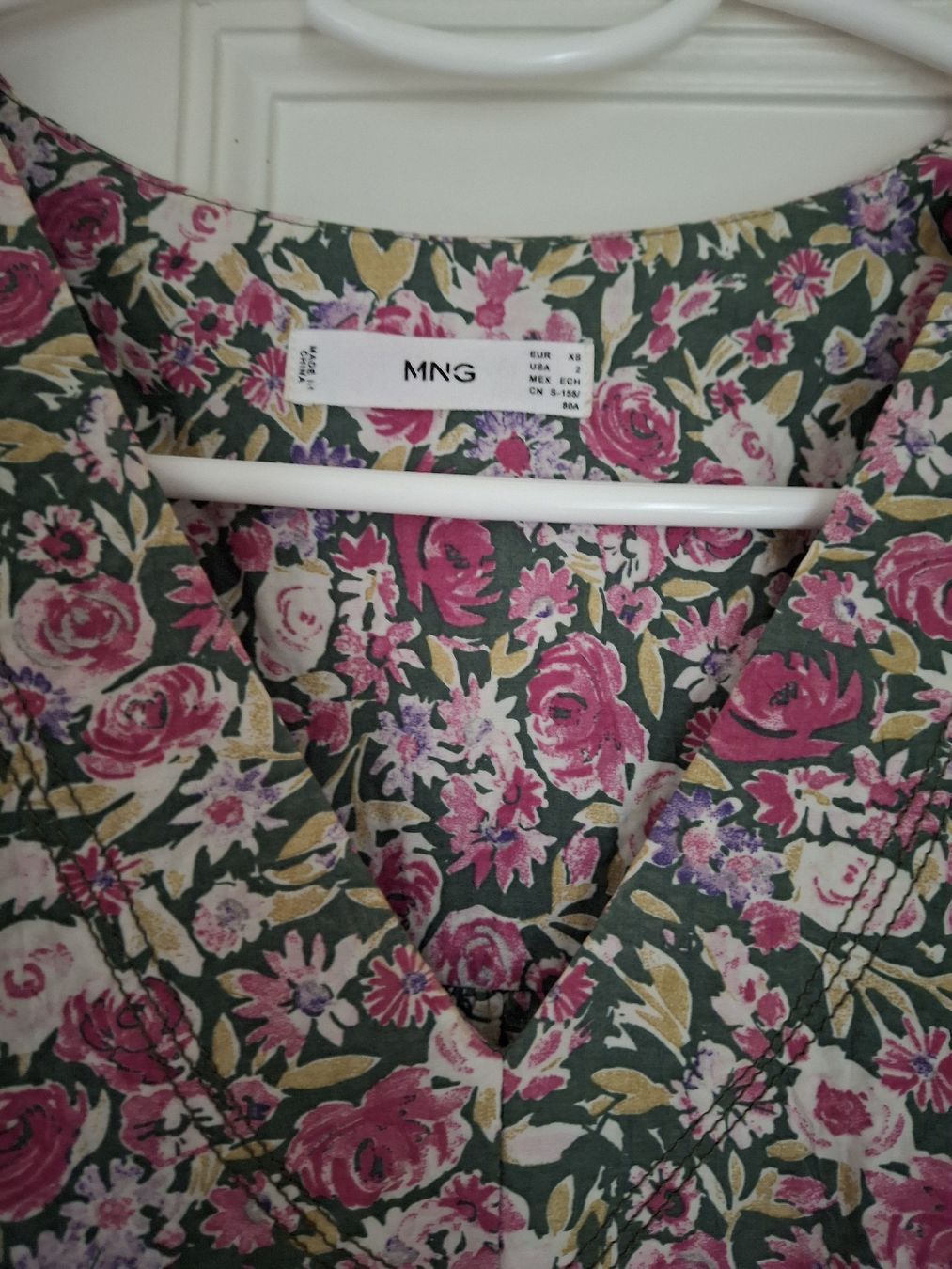 Mango Robes: Robe Mango florale T38 – D'occasion à Lausanne par Cognitia 1