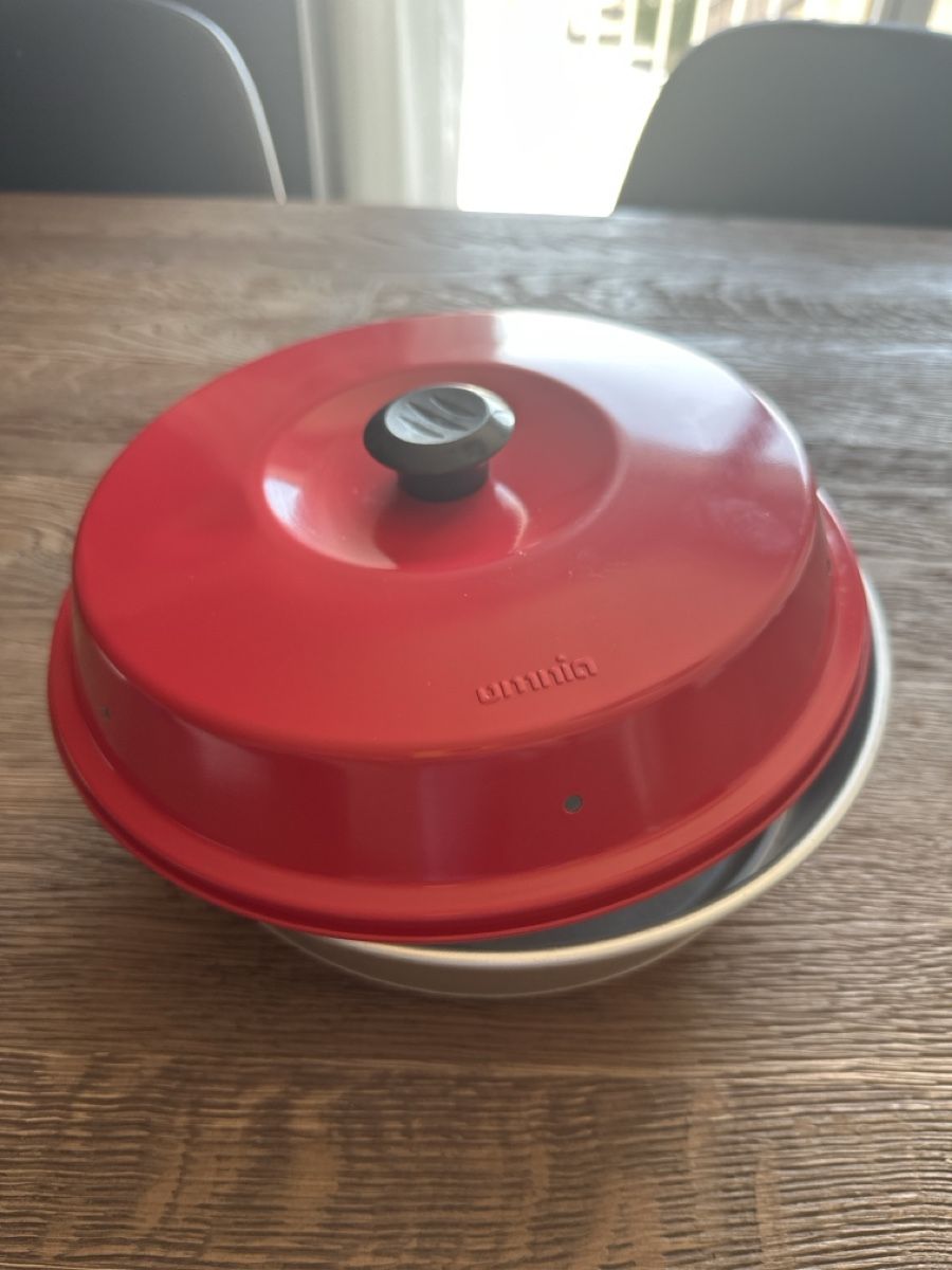 Omnia Backformen: Omnia Camping-Backofen – Gebraucht aus Luzern von aaalliinne