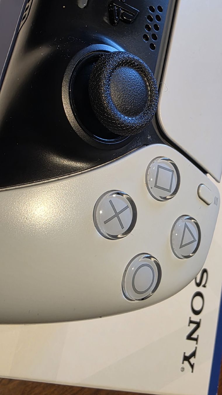 Sony Console: Sony PS5 🎮 – Usato da Burgdorf venduto da MIDICLORIAN 4