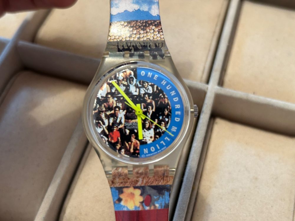 Montre NOVARTIS à Pulsations - Boîtier Noir Plastique 34 Mm - Vintage, Neuf Jamais Utilisée