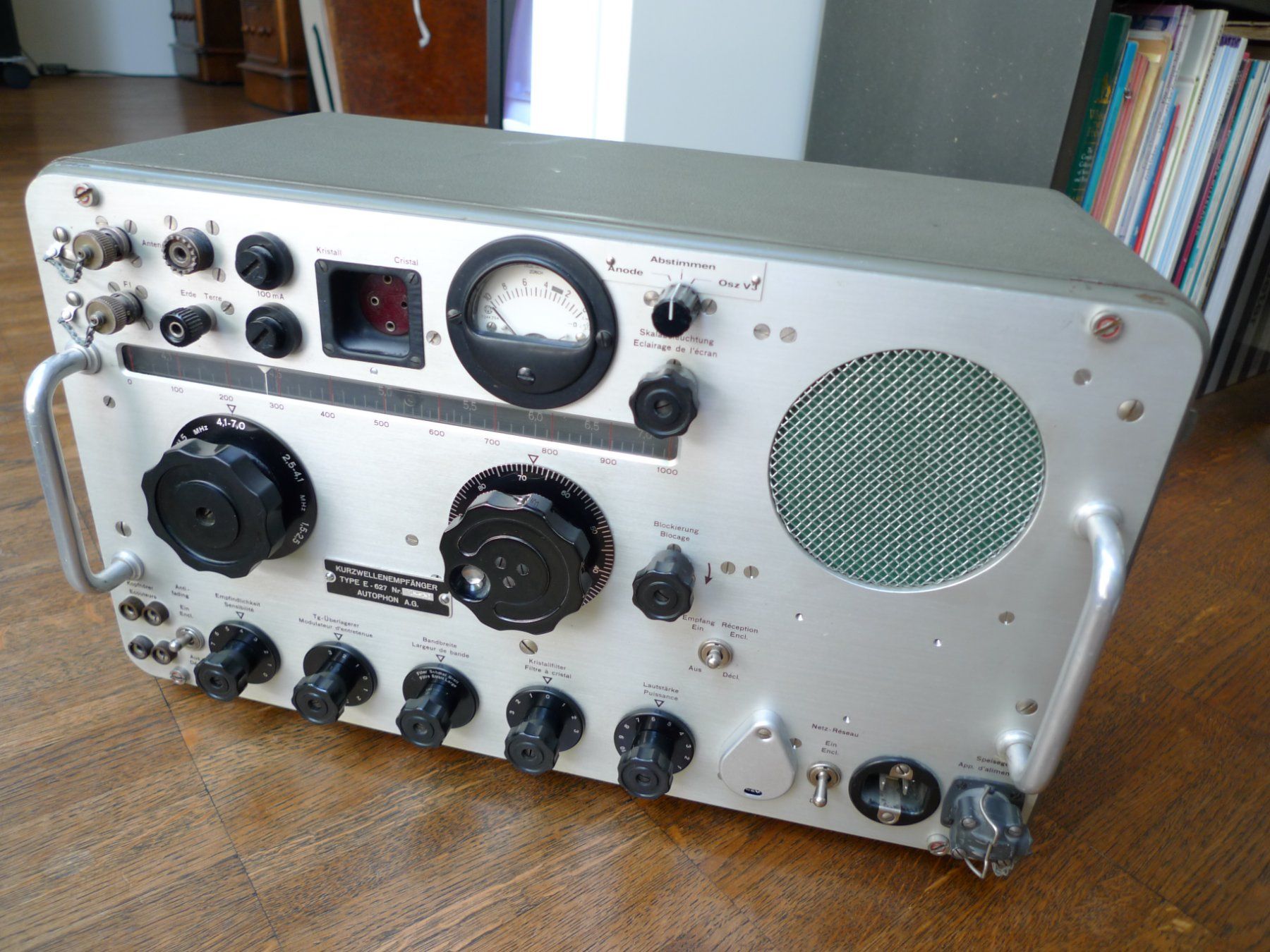 Technique de radiocom: Schweizer Armee Kurzwellenempfänger Autophon E-627 – D'occasion à Winterthur par Sacramons 1