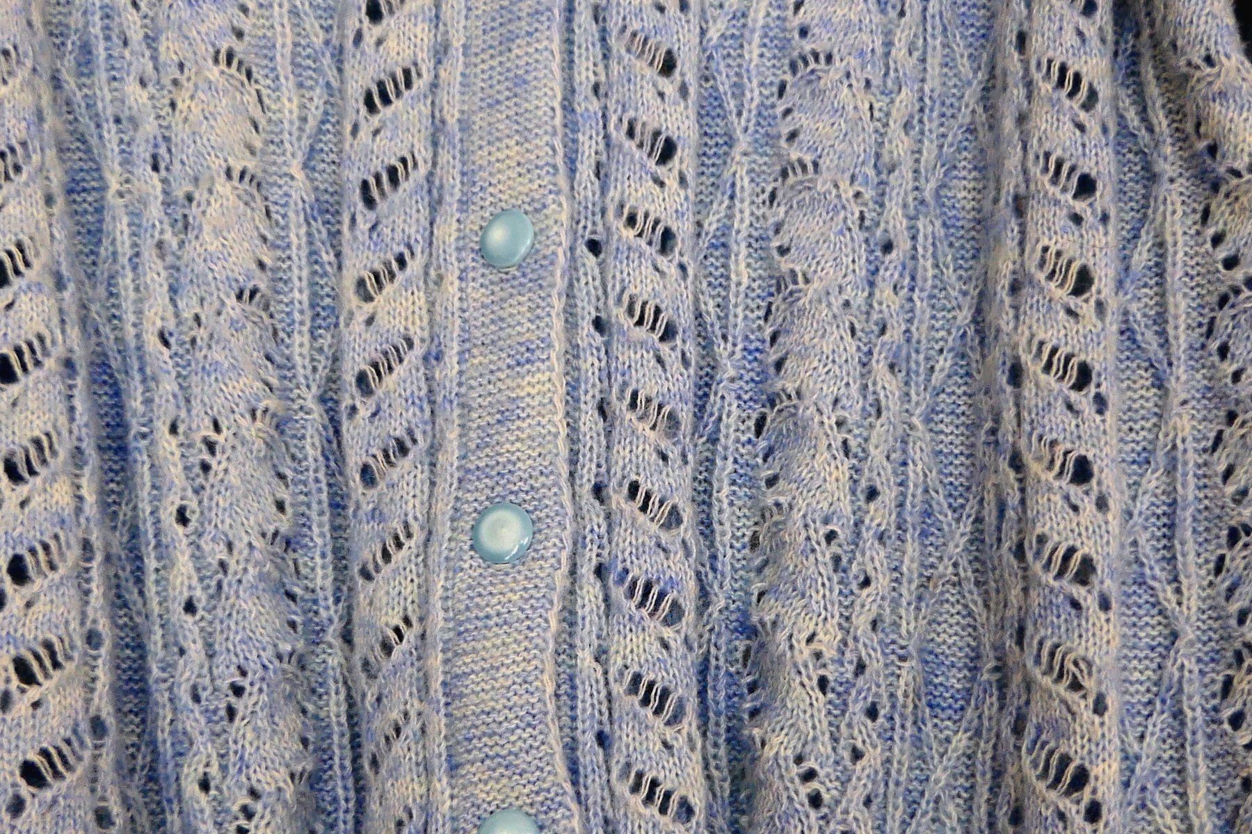 Jacken: Strickjacke jeansfarben Grösse XL – Gebraucht aus Köniz von Minaja99 1