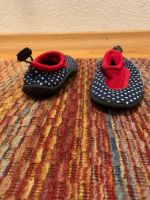 Badeschuhe Wasserschuhe Grösse 26 / 27 blau mit Punkten