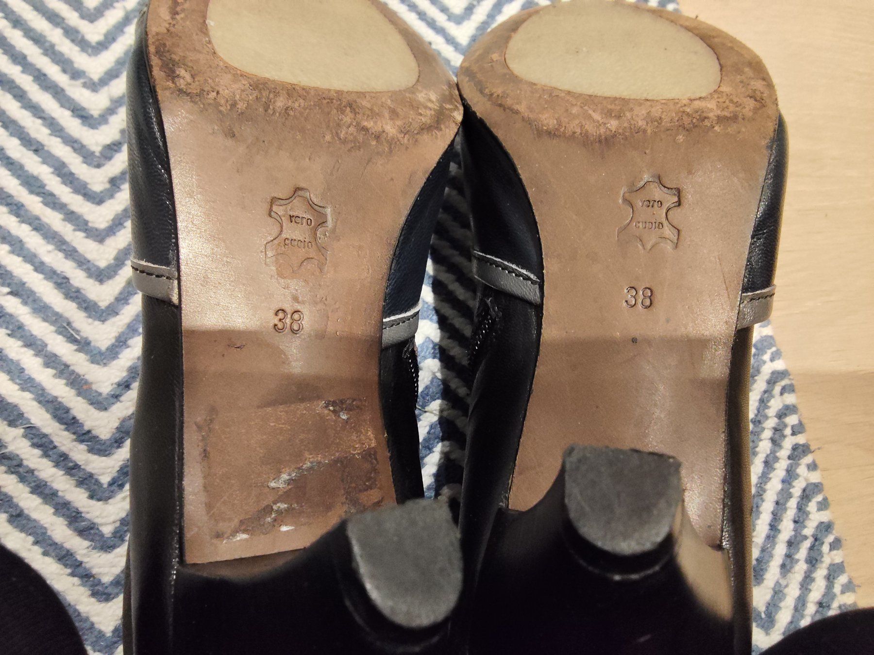Damenschuhe: Echte Leder Stiefeletten, Gr. 38 GIXUS – Gebraucht aus Bellikon von MellonCollieMitTwint 3