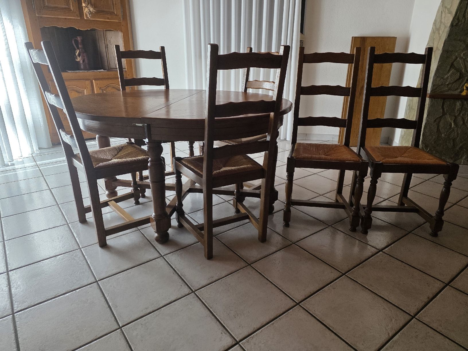 Tischset: Table + 6 chaises bois de chêne massif – Gebraucht aus Carouge GE von mic_c8dx 4