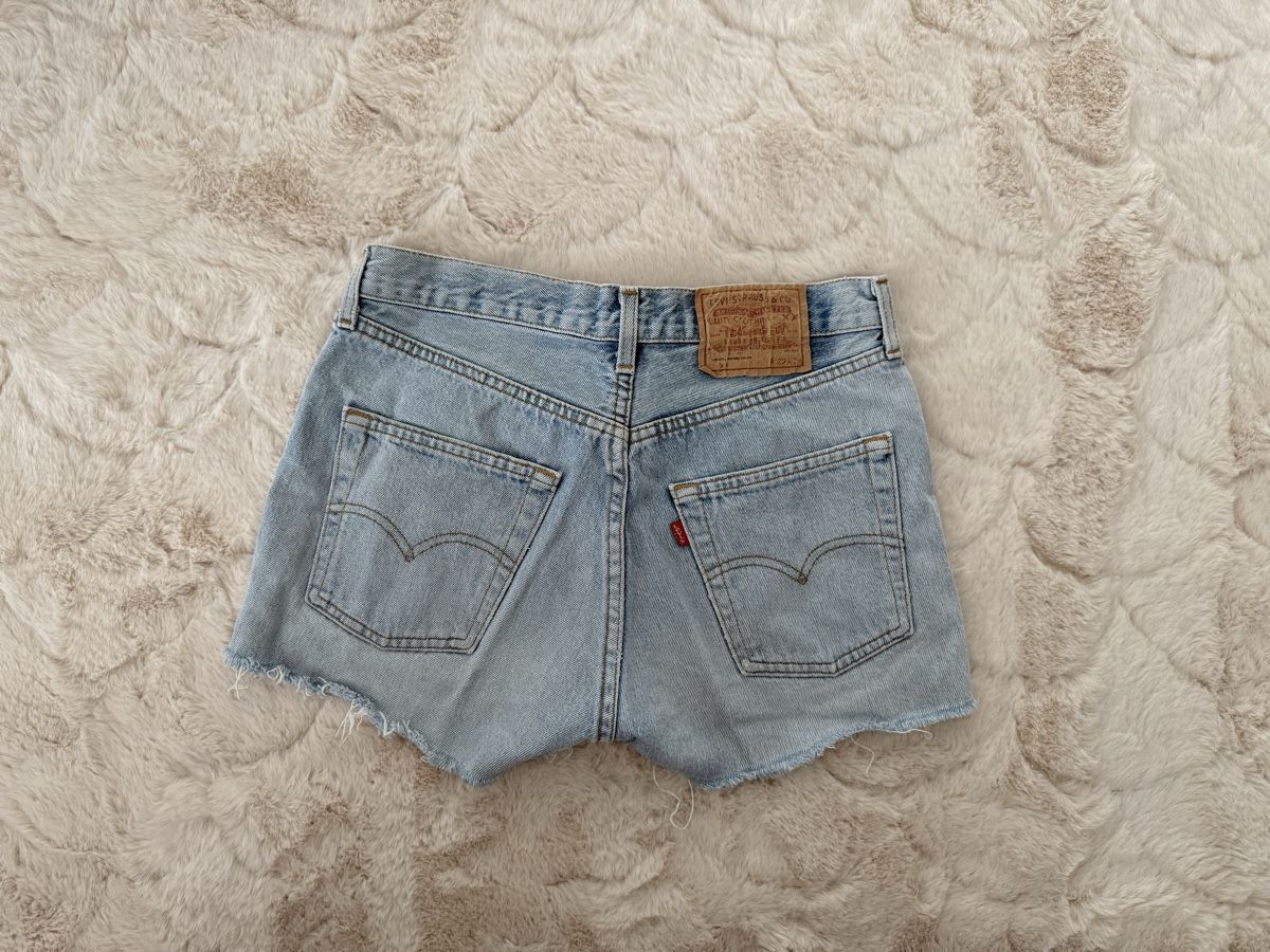 Levi's Jeans: Shorts LEVIS – Usato da Dietikon venduto da tsela77 3