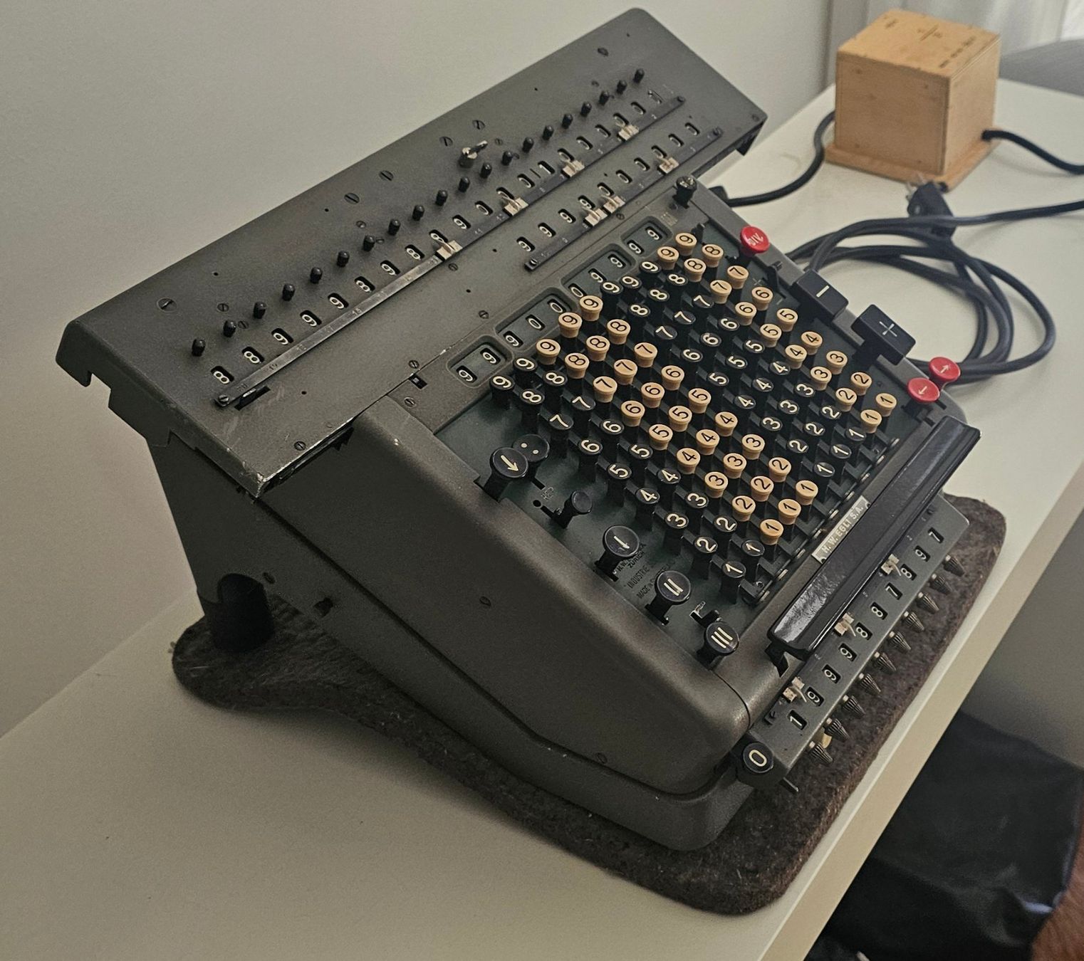 Alle Maschinen: Vintage Rechenmaschine – Gebraucht aus Füllinsdorf von Felice007 1